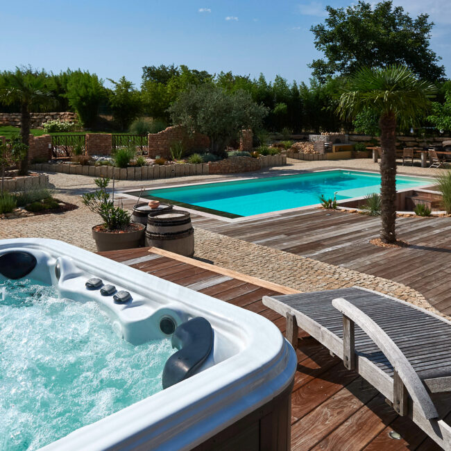 Piscine et Spas by Carré Vert et Piscine & Wellness : vos experts en piscines proches de la Nièvre